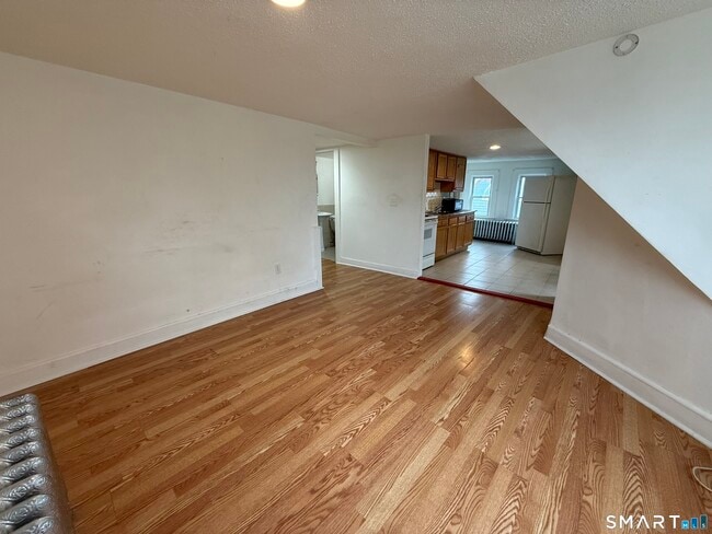 Building Photo - 58 Kellogg St