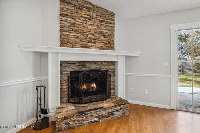 Building Photo - 12358 Carriage Crossing Ct