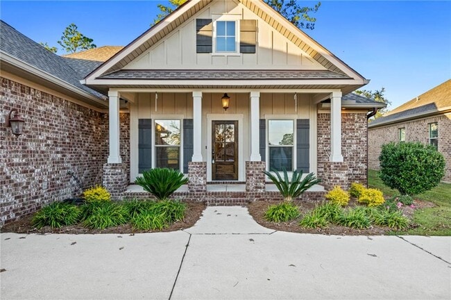 Building Photo - 7817 Hemlock St