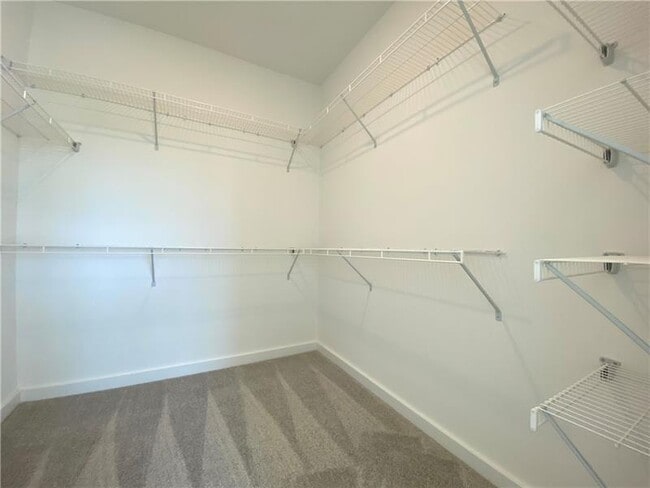 Building Photo - 435 Ashbury Dr