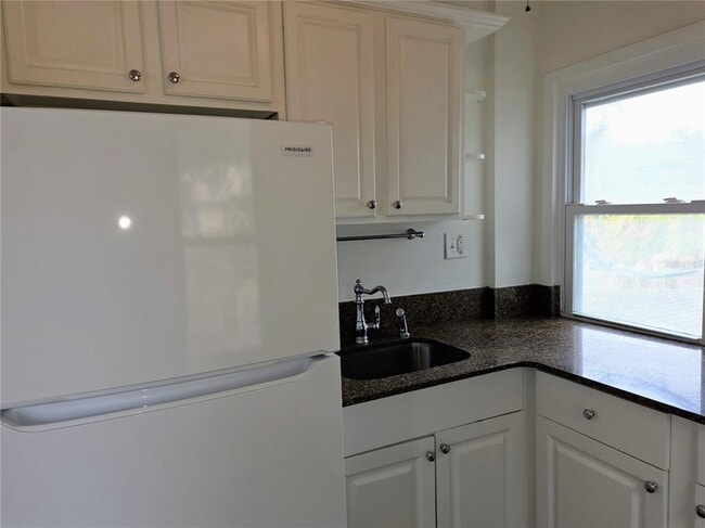 Building Photo - 2808 56th St S