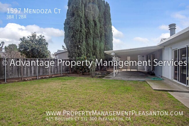 Building Photo - 1597 Mendoza Ct