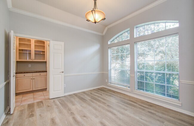 Building Photo - 3430 Rolling Terrace Dr