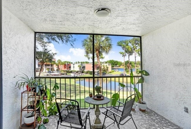 Building Photo - 2424 W Tampa Bay Blvd