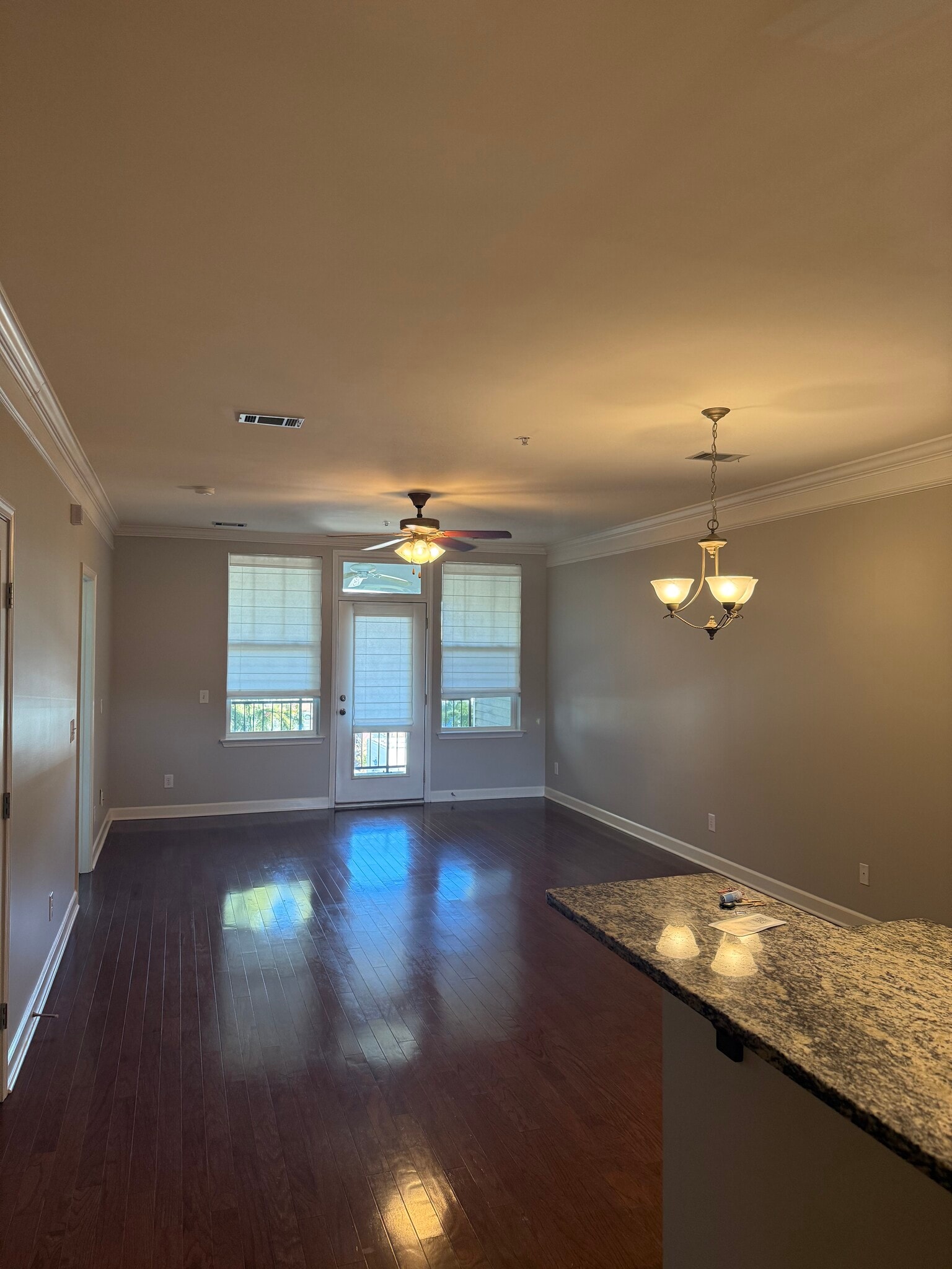 Building Photo - 2310 Elliott Ave