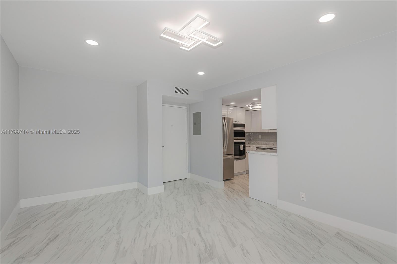 Building Photo - 3180 S Ocean Dr