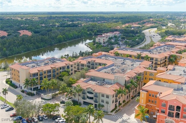 Building Photo - 8000 Via Sardinia St