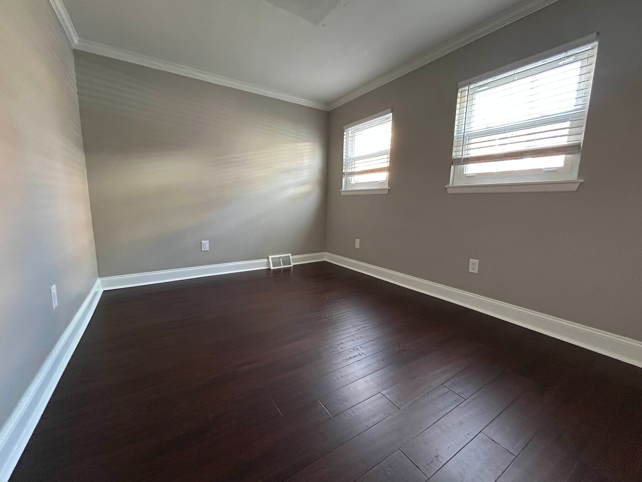 Building Photo - 4054 Howley St