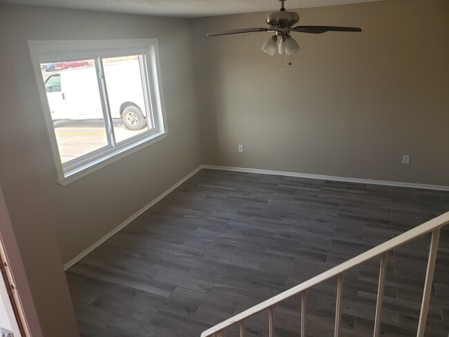 Building Photo - 3594 Friendswood Dr