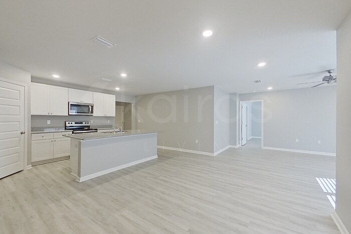 Building Photo - 4628 Malay Cir