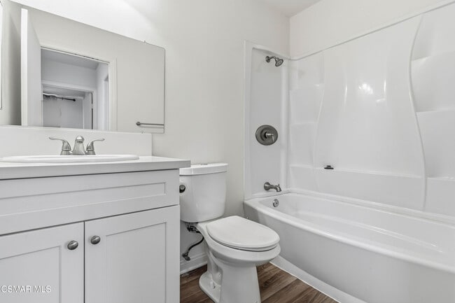 Building Photo - 2678 La Paloma Cir