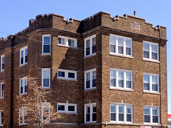 Building Photo - 4811 N Ashland Ave