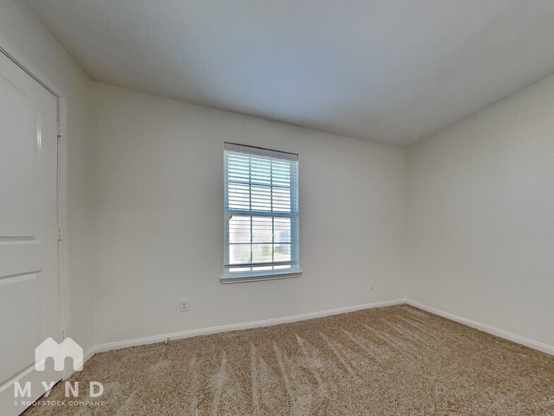 Building Photo - 6110 Coral Cv Rd