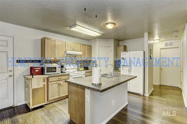Building Photo - Boise 2101Sqft Great family home in Devonshire Subdivision