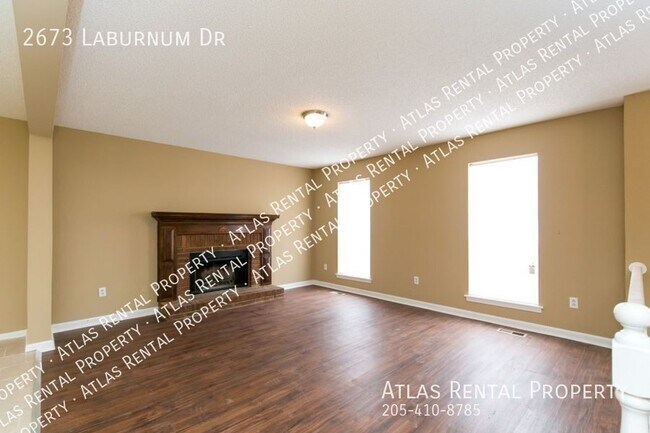 Building Photo - 2673 Laburnum Dr