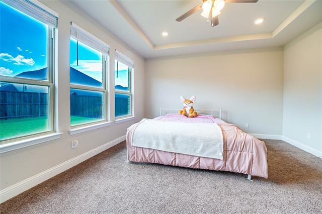 Building Photo - 707 Gatecrest Dr