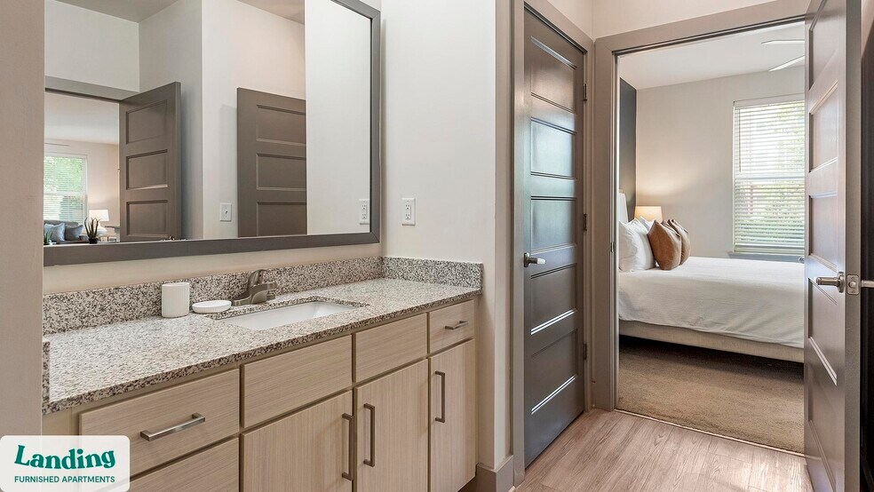 Building Photo - 5025 Wembley Central Ln