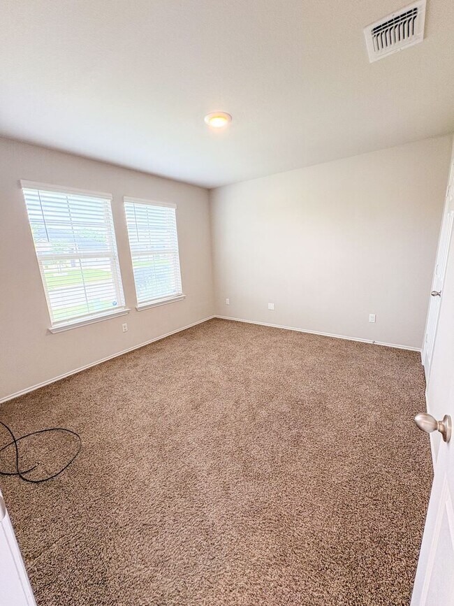 Building Photo - 8612 Cantera Rdg Rd
