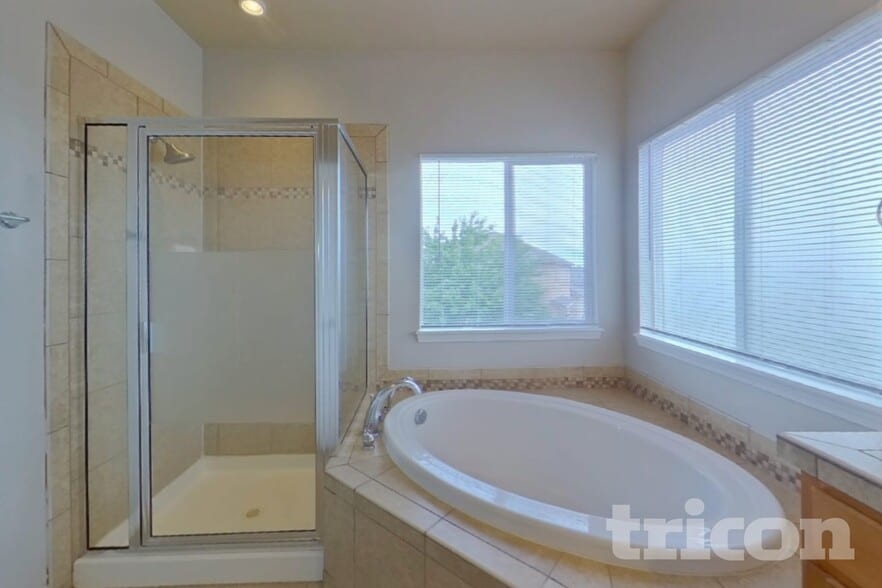Building Photo - 10857 Greenbelt Dr
