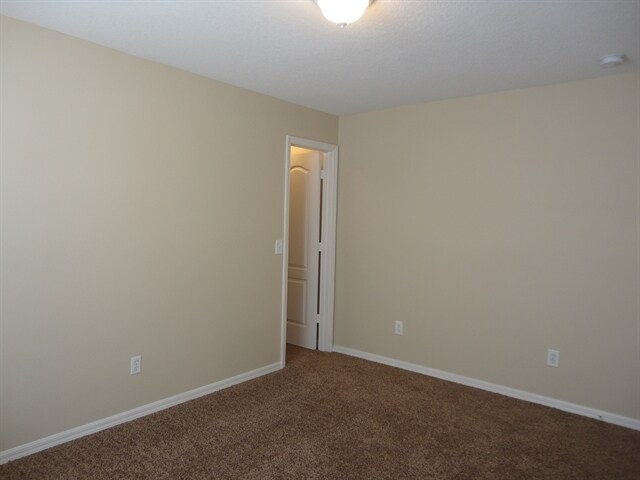Building Photo - 24540 Laurel Ridge Dr