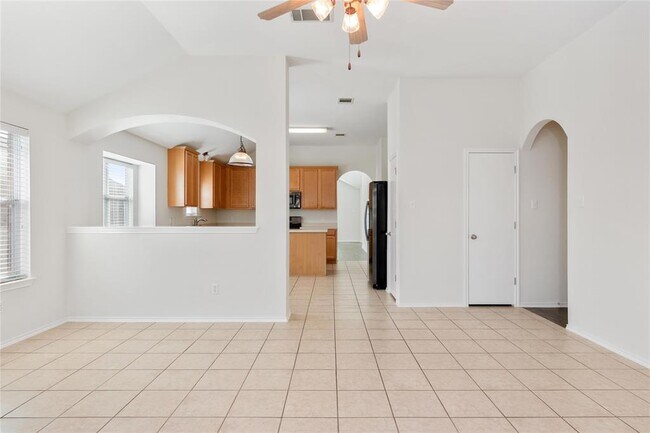 Building Photo - 1117 Alexandria Way