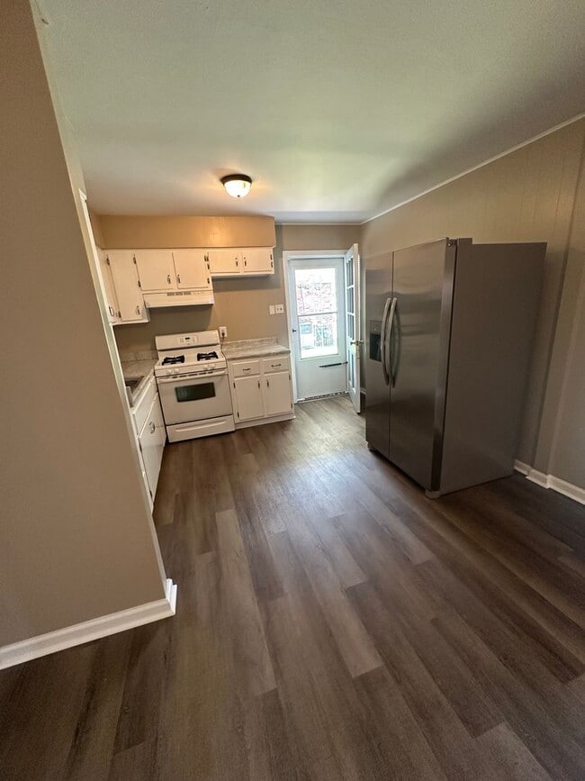 Building Photo - 3408 Ginger Dr