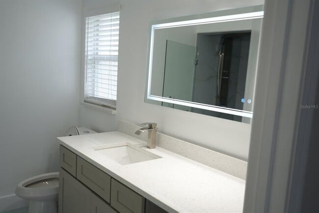 Building Photo - 600 Abaco Ct