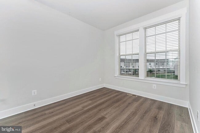 Building Photo - 2911 Osprey Way