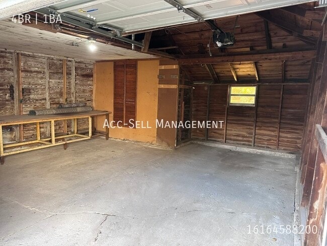 Building Photo - 14535 16th Ave