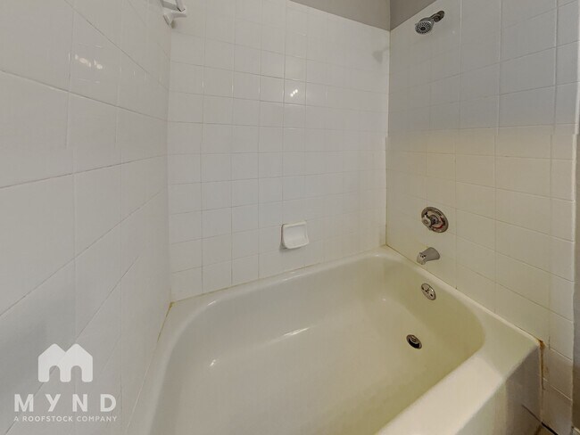 Building Photo - 4103 Plantation Cove Dr