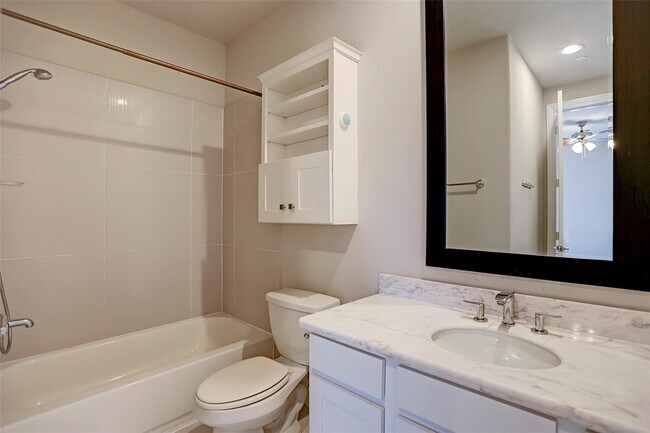 Building Photo - 4206 Eigel St