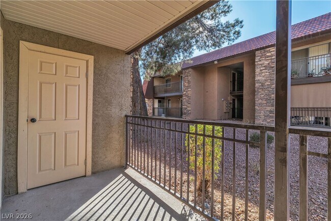 Building Photo - 5009 Indian River Dr