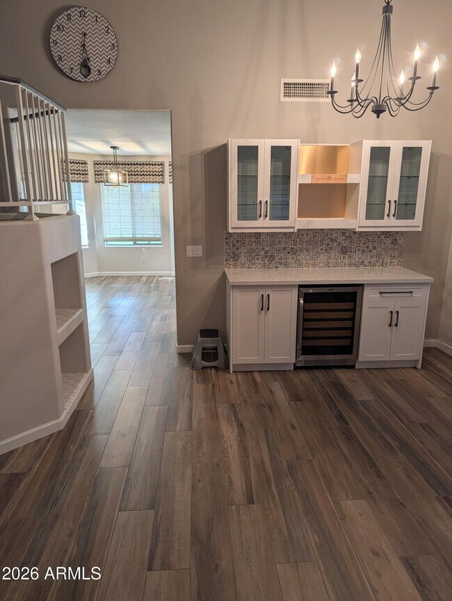 Building Photo - 3020 E Friess Dr