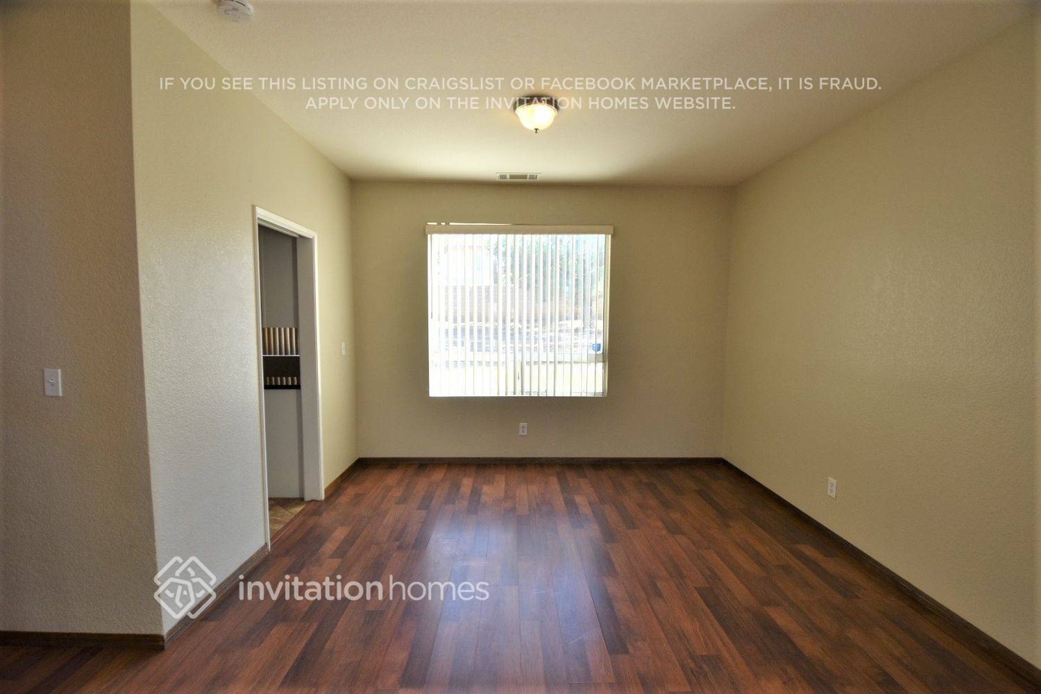 Building Photo - 39926 Milan Dr
