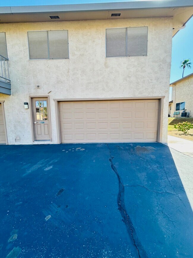 Building Photo - 46917 CA-74