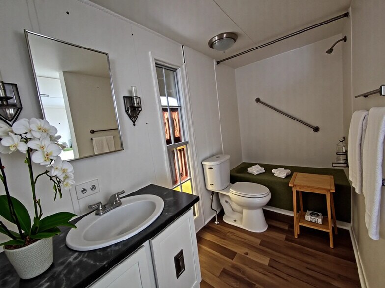 Building Photo - 2627 S Lamb Blvd