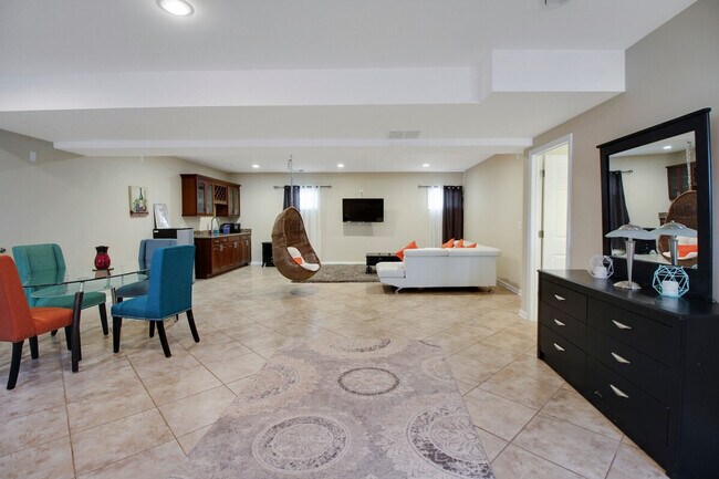 Building Photo - 6799 Wilson Blvd