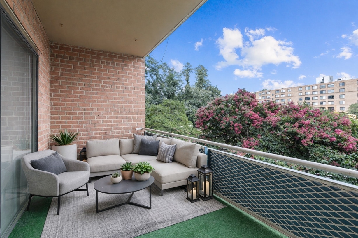 Building Photo - 1931 N Cleveland St