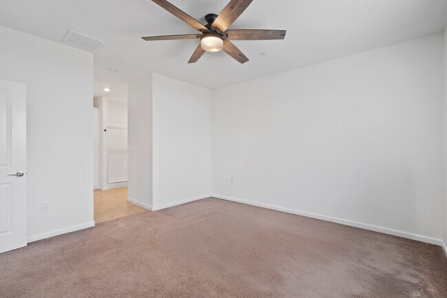 Building Photo - 12691 Thorntonhall Dr