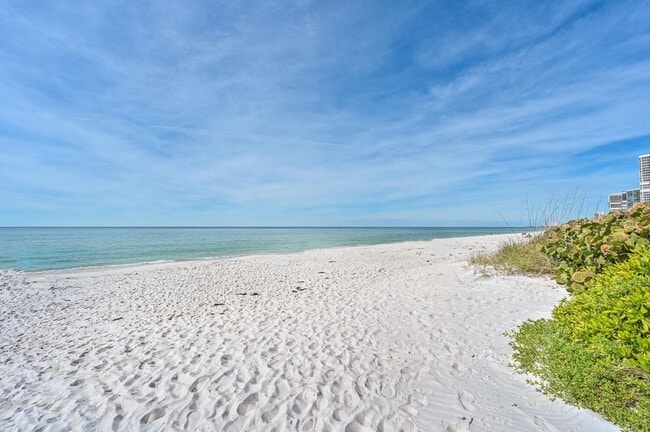 Building Photo - 4551 Gulf Shore Blvd N