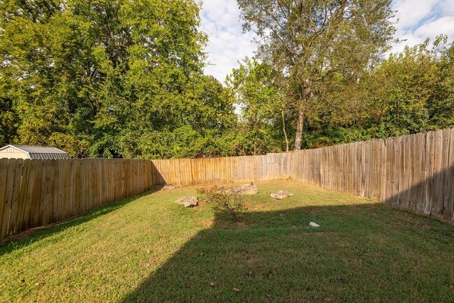 Building Photo - East Nashville Rental!