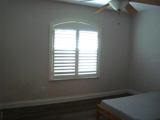 Building Photo - 601 Palm Ave