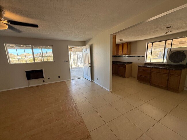 Building Photo - Charming 3 bedroom home in Apple Valley- H...