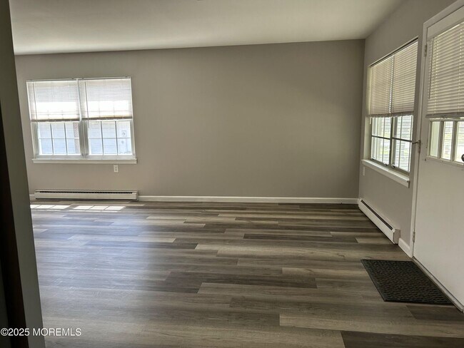 Building Photo - 844 D Inverness Ct-844