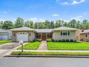 Building Photo - 43 Freeport Ct