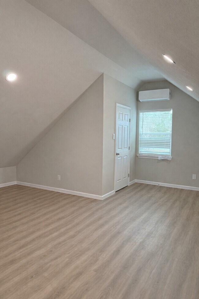 Building Photo - 81 Willow Oak Ln