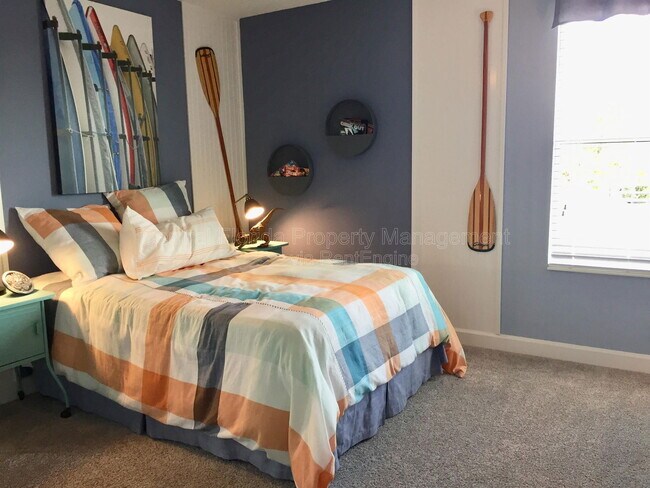 Building Photo - 12076 Theme Alley