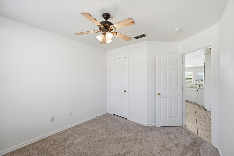 Building Photo - 1303 Cochise Trail