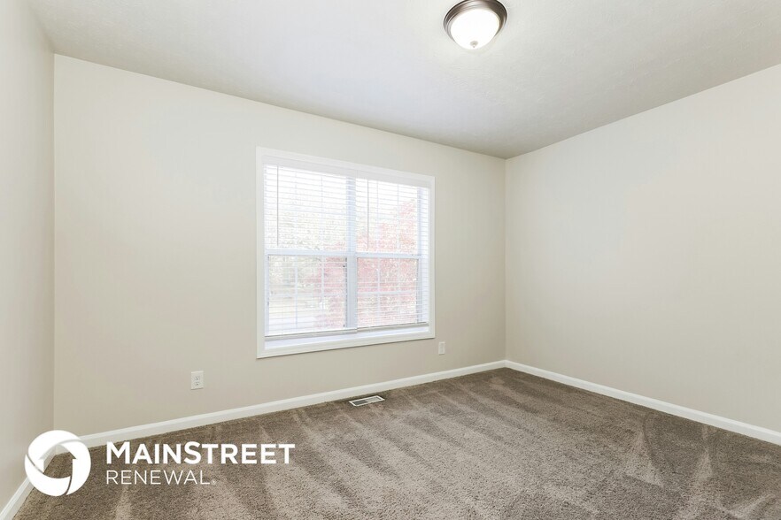 Building Photo - 395 Whaleys Lake Dr