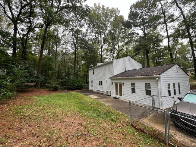 Building Photo - 4008 Rock Mill Dr